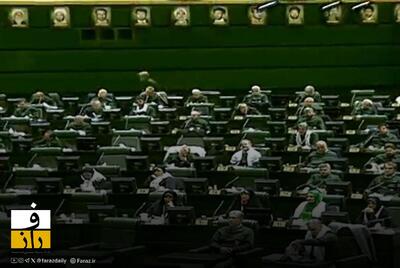 حمایت نمادین مجلس از سپاه با حضور نمایندگان در لباس فرم