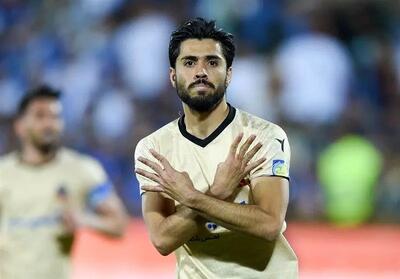 تیر دروازه به داد استقلال رسید؛ فرار آبی‌ها از گل حتمی