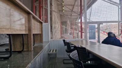 وضعیت نامناسب جایگاه خبرنگاران ورزشگاه یادگار امام(ره) تبریز