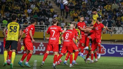 شکست ناامیدکننده سپاهان با کمک تیرک تراکتور!