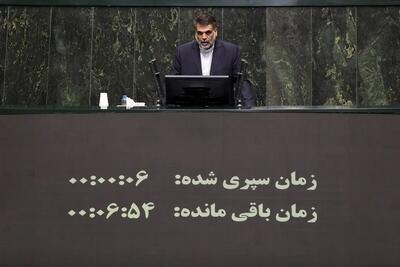 مسئولان کشور از محیط گلخانه‌ای که برای خود ساخته‌اند؛ خارج شوند