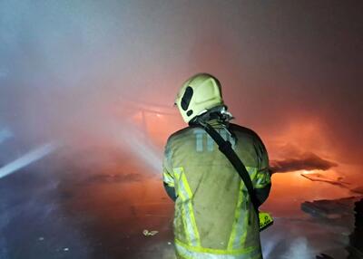  حدود ۱۰ هزار متر از اراضی باغی رامسر در آتش سوحت