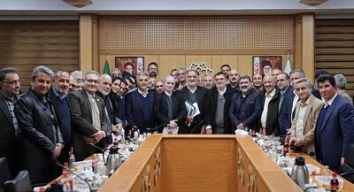 ناآرامی‌ها از بازار شروع شد اما بازاریان به سرعت صف خود را از اغتشاشگران جدا   کردند