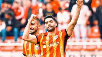 مذاکره سپاهان با هافبک پیشین استقلال