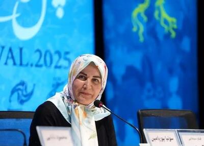 فیلم فجر با یک اثر ضد زن شروع شد/ اعتراض خانم مجری به فیلم حجت الاسلام حکمی