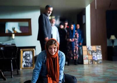 مهران غفوریان در کنار آخوندی که کارگردان سینما شد/ عکس ها