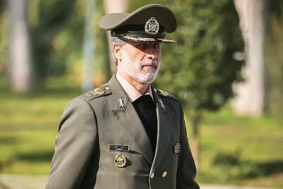  فرمانده کل ارتش: دست ما روی ماشه است