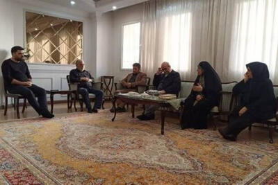 دیدار معاون بنیاد شهید و امور ایثارگران با خانواده شهدای حوادث اخیر