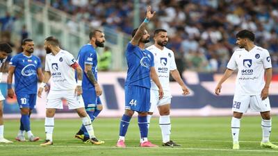 رقابت تنگاتنگ ۳ تیم بالا نشین برای صدرنشینی - پارس فوتبال