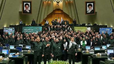 نمایندگان مجلس سپاهی شدند!