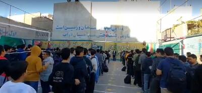  آواز شادیسم؛ آهنگ شاد و هم خوانی پر نشاط اول صبحی چه ناظم باحالی هم دارن