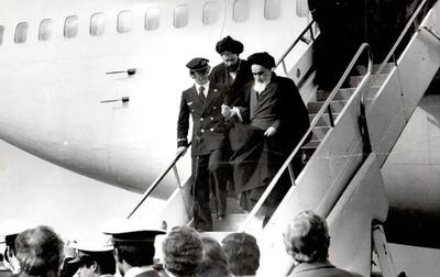 سخنان تاریخی امام خمینی (ره) ۱۲ بهمن در بدو ورود به ایران+فیلم