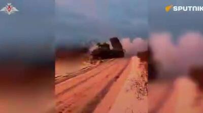  ارتش روسیه با حملات قدرتمند سامانه های موشکی گراد، استحکامات اوکراین را در نزدیکی کراسنوارمیسک (پوکروفسک) نابود کرد