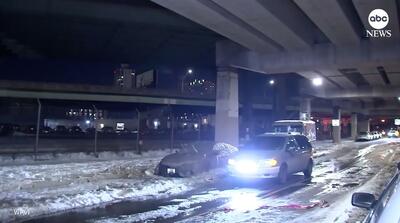  یخ‌زدگی کامل خودروها در فیلادلفیا پس از سرمای شدید