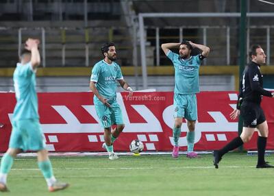  تیر دروازه، مانع ثبت ششمین گل فراز به استقلال (عکس)