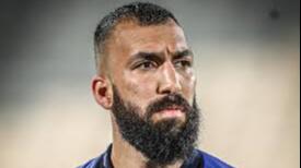 خروج روزبه چشمی از ورزشگاه