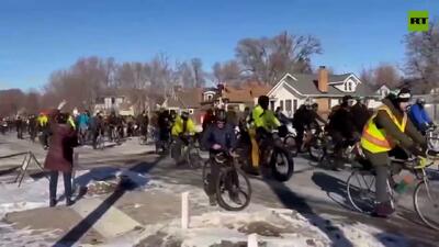  هزاران دوچرخه‌سوار در مینیاپولیس به یاد الکس پرتی رکاب زدند + فیلم