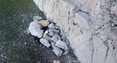 استفاده از قطعات تاریخی یادگار دوران هخامنشی به‌عنوان اجاق!/ وزارت میراث چه می‌کند