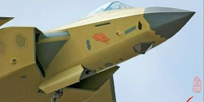  چین می‌تواند تا سال 2030 هزار جنگنده J-20 Mighty Dragon داشته باشد