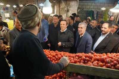  استاندار قزوین پای صحبت مردم و بازاریان