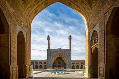 تصاویر؛ رطوبت بلای مسجد جامع عتیق اصفهان