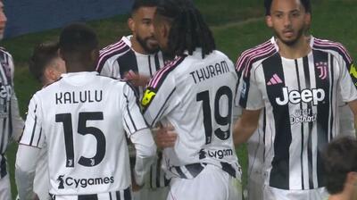 گل سوم یوونتوس به پارما (دبل برمر)