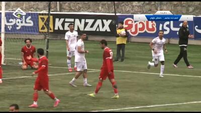 گل اول داماش گیلان به شهرداری نوشهر (امیرحسین یوسفی)