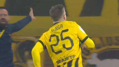 گل اول آ. ا.ک آتن به المپیاکوس (وارگا)