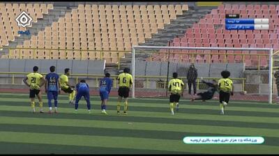 گل اول نود ارومیه به نفت و گاز گچساران (محمد زینالی)