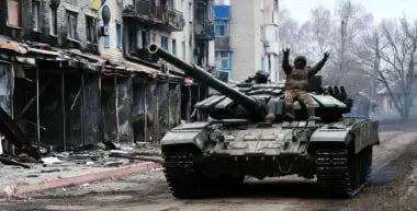  کنترل یک شهرک را به دست گرفتیم