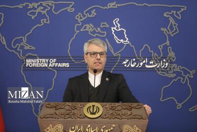  بقایی: تهدید با دیپلماسی سازگار نیست