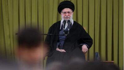 همزمان با تهدیدهای ترامپ و نتانیاهو عکس های حضور با اقتدار رهبری انقلاب در دیدار مردمی در قلب تهران