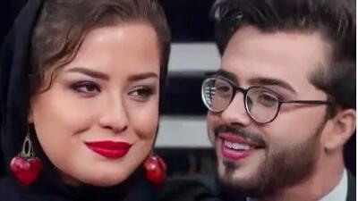 فیلم/ استایل چشم نواز مهراوه شریفی نیا در تلویزیون افغانستان/ بلوز و دامن  با گوشواره های خاص