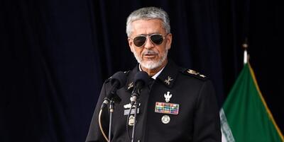 دریادار سیاری: نیروی انسانی متعهد و متخصص ستون دفاع ملی است