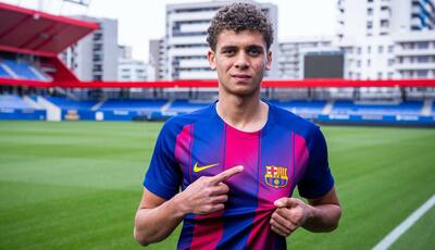 حمزه عبدالکریم، طلا ۱۸ ساله مصری، با پیراهن بارسلونا معرفی شد