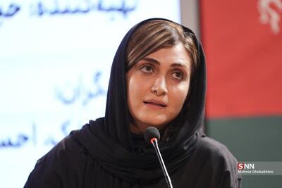 حضور الناز ملک برای دومین بار در نشست خبری چهل و چهارمین جشنواره فیلم فجر + تصاویر 