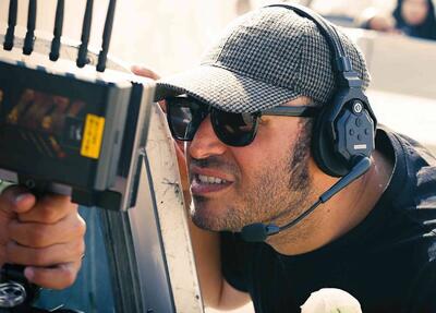 کارگردان فیلم «نیم شب»: هیچ ابایی از شعار دادن ندارم و اینقدر شعار ندادیم که سست شده ایم + فیلم