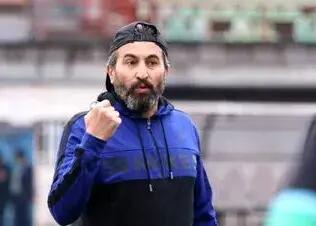 لطیفی: اخلاق ساپینتو این است که گردن نمی‌گیرد