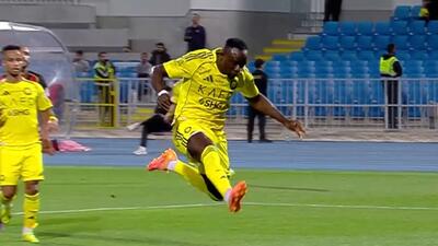 گل اول النصر به الریاض (مانه)