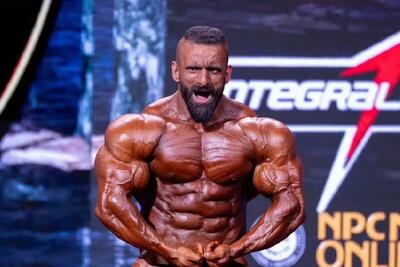 فراخوان گسترده برای آنفالو کردن هادی چوپان پس از رقص جنجالی‌اش در صداوسیما + فیلم