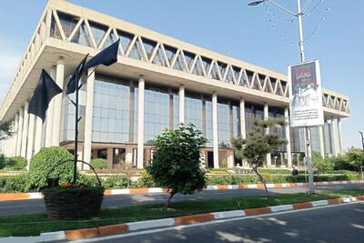 حسادت نکنید؛ بگذارید یک صداوسیمای خصوصی هم وارد میدان شود