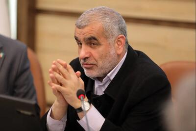 نیکزاد: به مذاکره اعتقاد داریم اما دستمان هم روی ماشه است