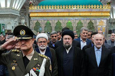 تصاویر: تجدید میثاق رئیس مجلس و نمایندگان با آرمان‌های امام(ره)