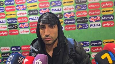 رضا میرزایی: داور صحنه‌های 50-50 را به سود حریف سوت می‌زد