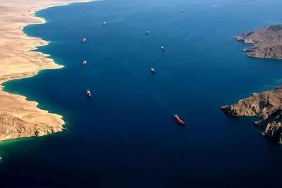 ماجرای ورود غیرمجاز یک کشتی به تنگه هرمز چه بود؟ | هیچ حادثه امنیتی خاصی رخ نداده است