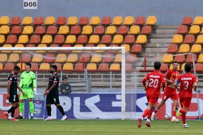  فرشاد احمدزاده را مفت از دست دادیم | حریفان پرسپولیس دست اوسمار را خوانده‌اند