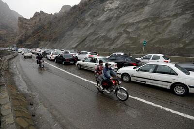 آغاز محدودیت ترافیکی جاده چالوس از فردا (۱۴بهمن)؛ تردد ممنوع تریلرها در هراز