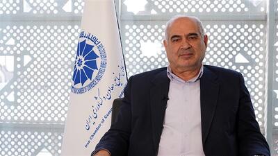 اعتبار بسته 700 همتی حداقل باید تا سه برابر افزایش یابد|حذف منافع رانتی ارز ترجیحی موجب تلاش عده‌ای برای ناکارآمدی دولت شده است