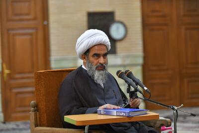  آیت الله فاضل لنکرانی: امام خمینی به حوزه‌های علمیه و دانشگاه‌ها عظمت بخشید