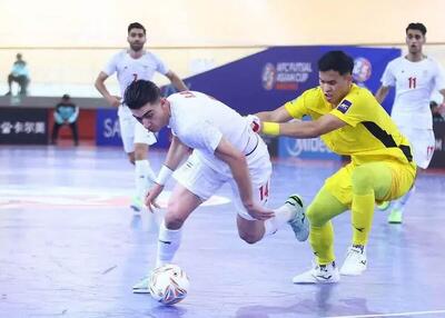 در مسیر چهاردهمین تاج‌گذاری| یوز‌های فوتسال ایران به صخره ازبک رسیدند